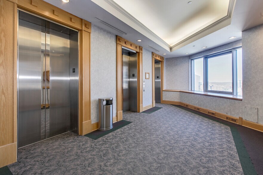 More Photos Of 431 S 7th St, Minneapolis Office Residential For Lease