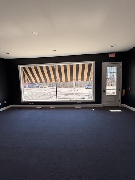 More Photos Of 284 Mantoloking Rd, Brick General Retail For Lease