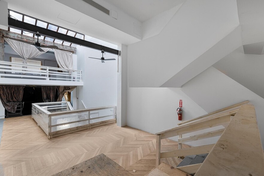 More Photos Of 54 Crosby St, New York Storefront For Lease