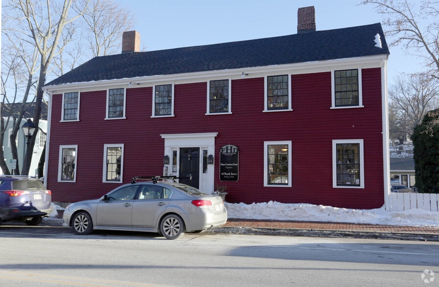 Primary Photo Of 44 North St, Hingham Storefront For Lease