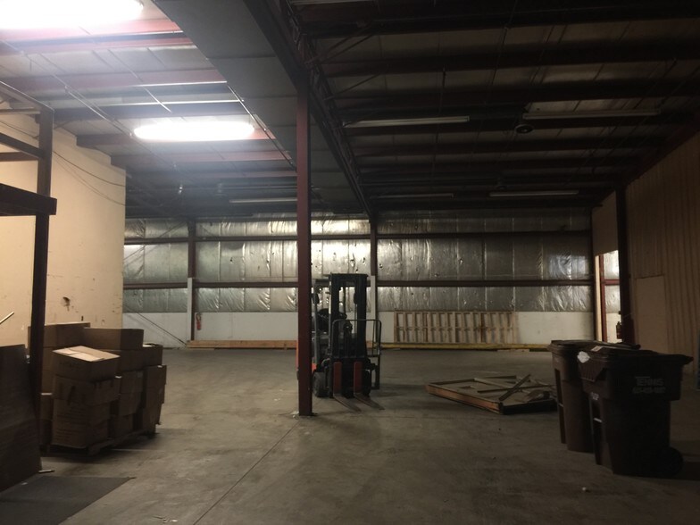More Photos Of 785 20th St, Newport Warehouse For Lease