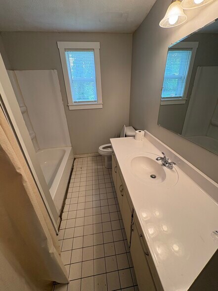 More Photos Of 3344-3348 Larimore Ave, Omaha Apartments For Sale