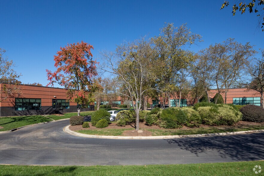 More Photos Of 2000 Aerial Center Pky, Morrisville Unknown For Lease