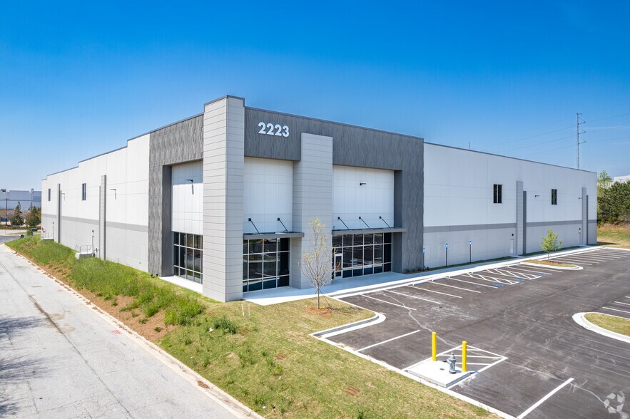 Primary Photo Of 2223 Thornton Rd, Douglasville Warehouse For Lease