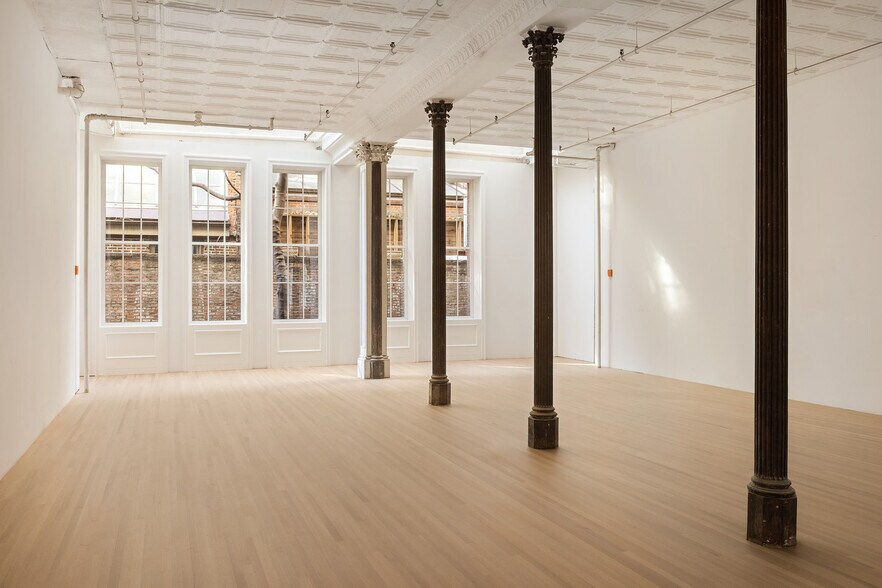 More Photos Of 9-11 White St, New York Apartments For Sale