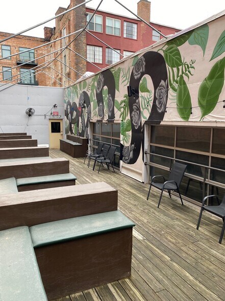 More Photos Of 1299 W 9th St, Cleveland Bar For Sale