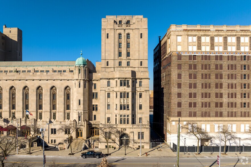 More Photos Of 434 Temple St, Detroit Office For Sale