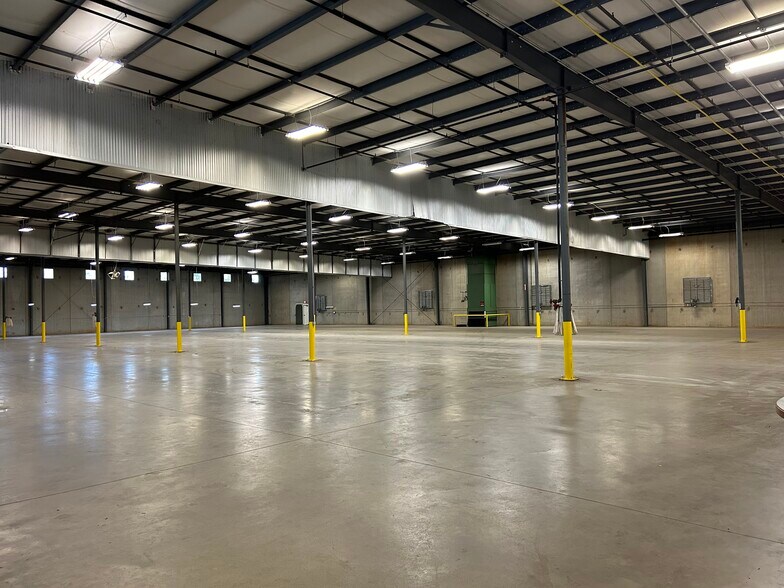 More Photos Of 3705 Centre Cir, Fort Mill Warehouse For Sale