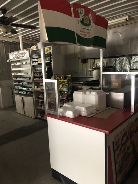 More Photos Of 11855 Nashville Hwy, Baxter Convenience Store For Sale