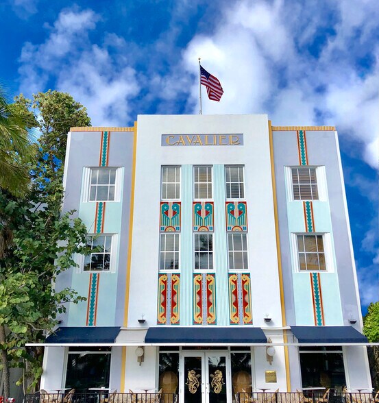 Primary Photo Of 1320 Ocean Dr, Miami Beach Hotel For Sale