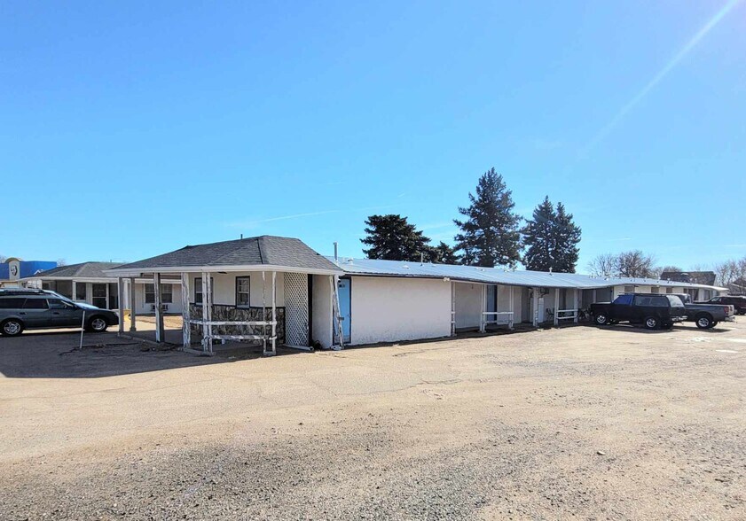 More Photos Of 1404 & 1420 Rodeo Rd, North Platte Apartments For Sale