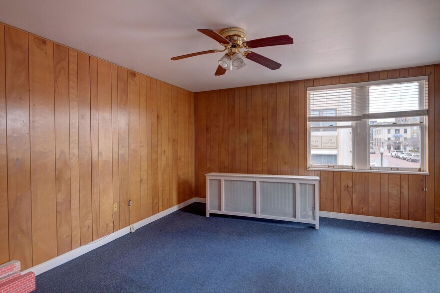 More Photos Of 329 4th St, Wausau Storefront Retail Residential For Sale