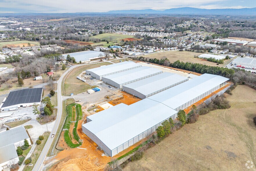 More Photos Of 3000 20th St NE, Cleveland Unknown For Lease