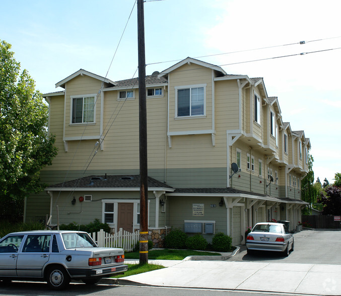 Primary Photo Of 2180 California St, Concord Apartments For Sale