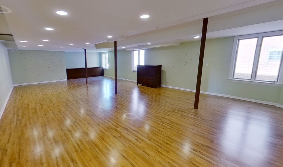 More Photos Of 980 Hope St, Stamford Loft Creative Space For Lease