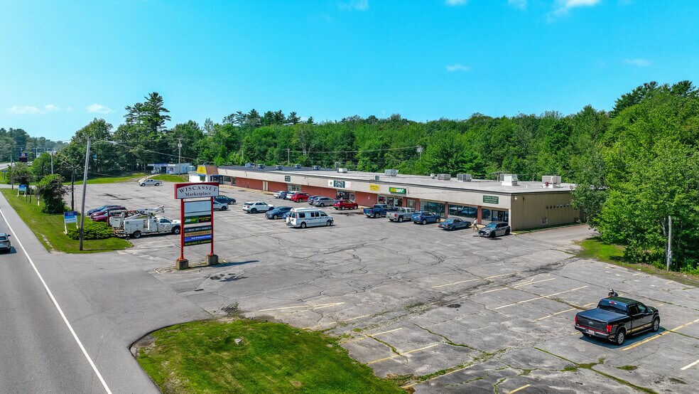 Primary Photo Of 681 Bath Rd, Wiscasset General Retail For Sale