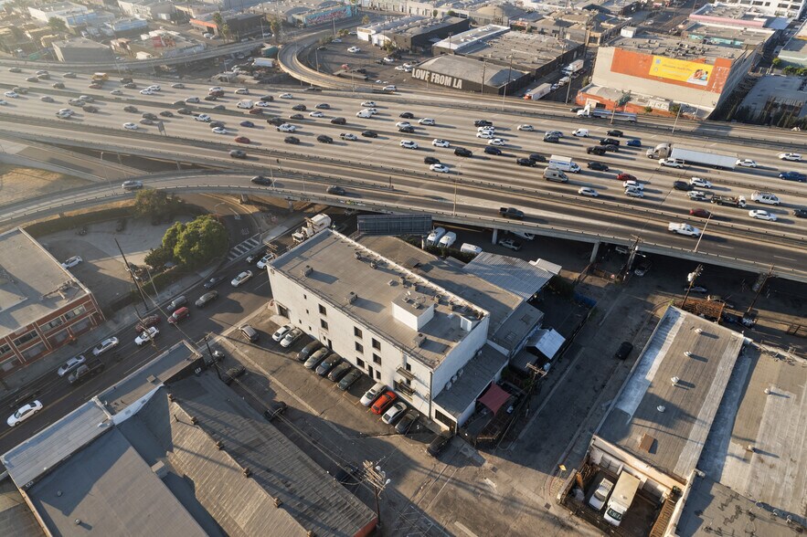 More Photos Of 1330 S Santa Fe Ave, Los Angeles Loft Creative Space For Lease