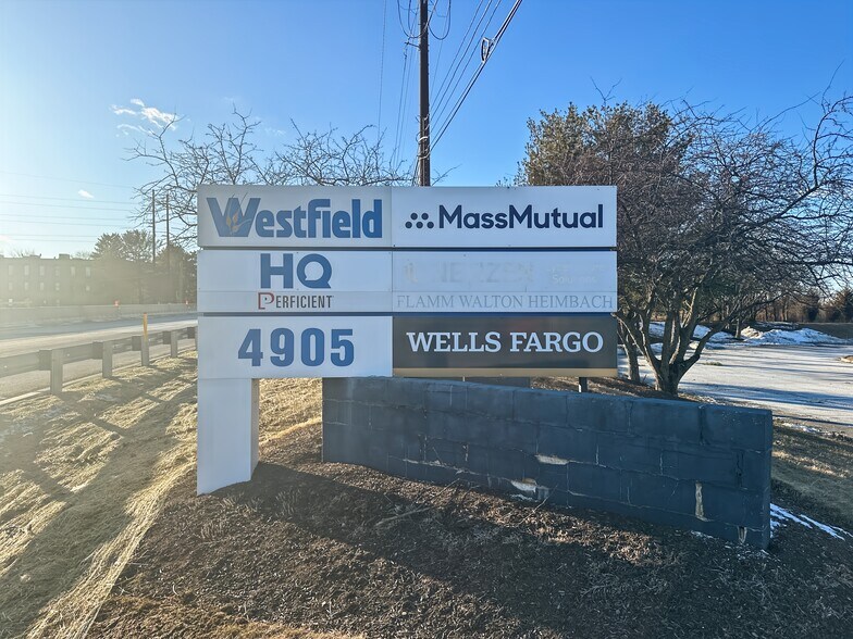 More Photos Of 4905 W Tilghman St, Allentown Coworking Space