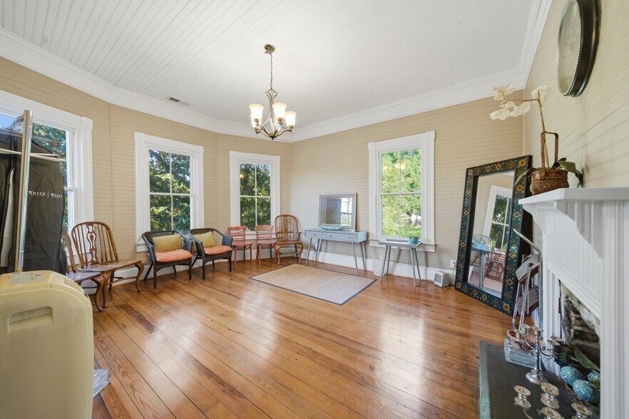 More Photos Of 7302 Woodrow St, Irmo Office Residential For Sale