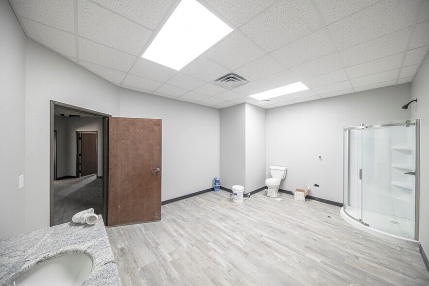 More Photos Of 16651 W Basin St, Odessa Industrial For Sale