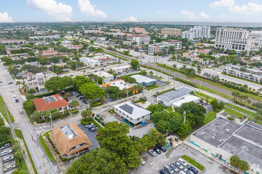 More Photos Of 164 W Royal Palm Rd, Boca Raton Office Residential For Lease