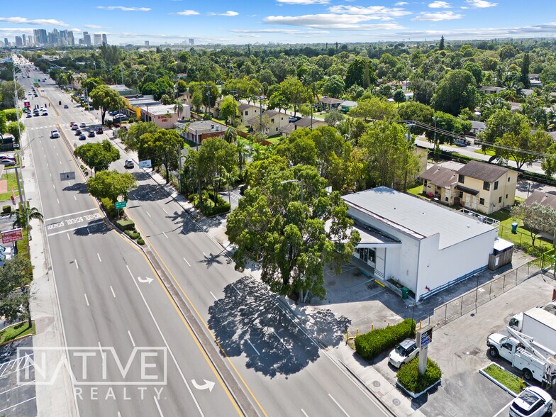 More Photos Of 3470 W Broward Blvd, Fort Lauderdale Freestanding For Sale