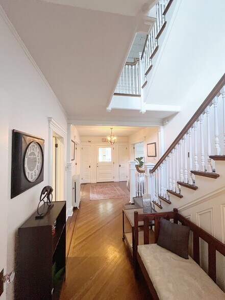 More Photos Of 7 N Mountain Ave, Montclair Office For Sale