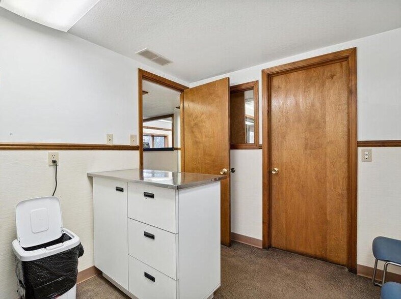 More Photos Of 4946 Page Ave, Michigan Center Medical For Sale