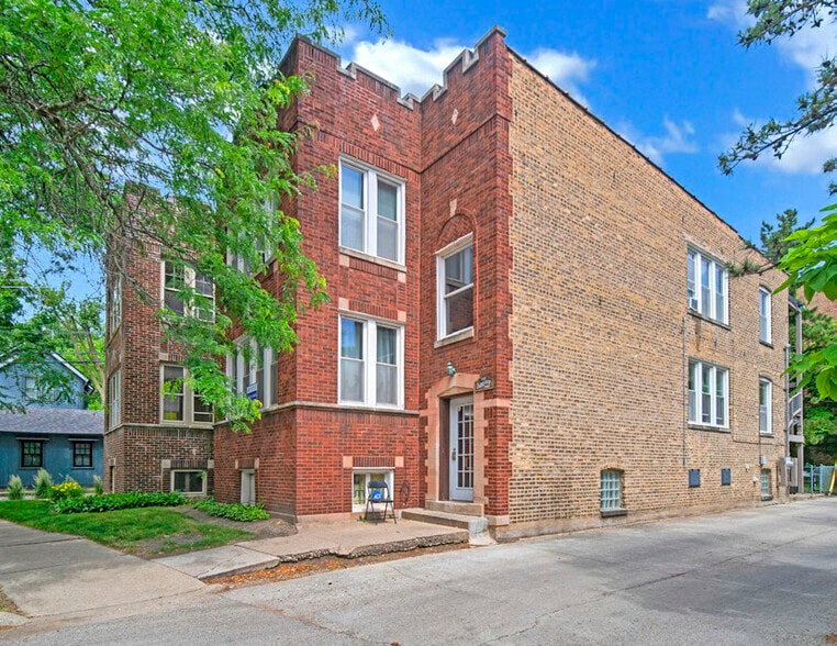 More Photos Of 1103 Simpson St, Evanston Apartments For Sale