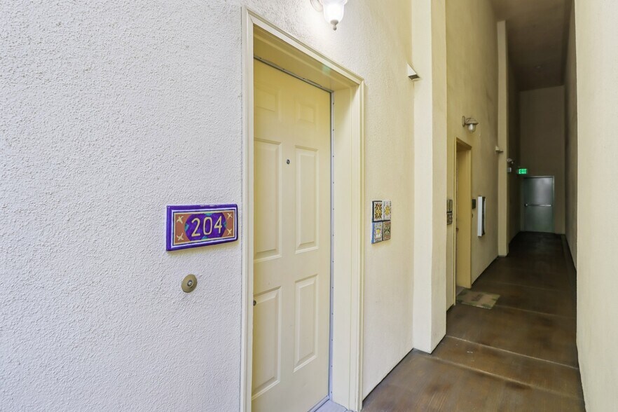 More Photos Of 1501 India St, San Diego Apartments For Sale