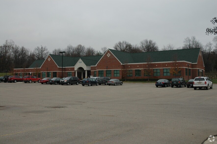 More Photos Of 950 Corporate Office Dr, Milford Medical For Lease
