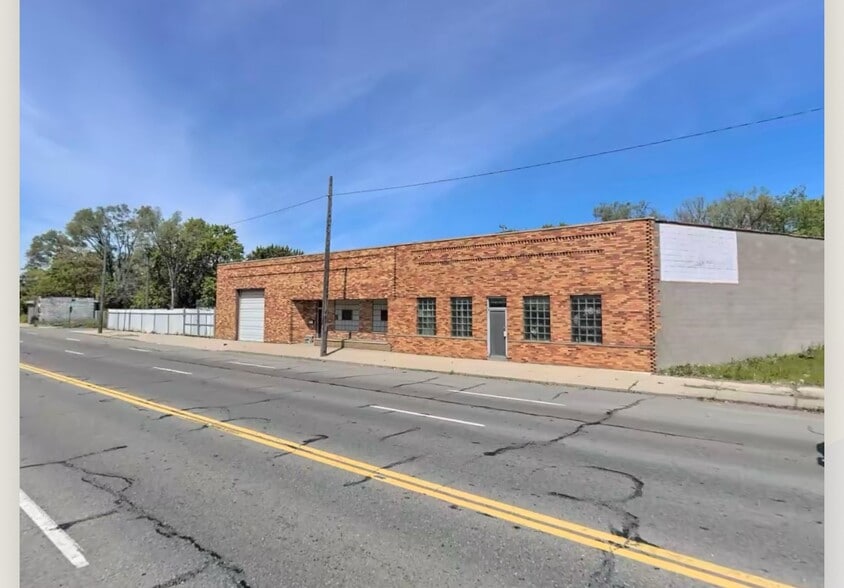 Primary Photo Of 5431 E Davison St, Detroit Warehouse For Sale