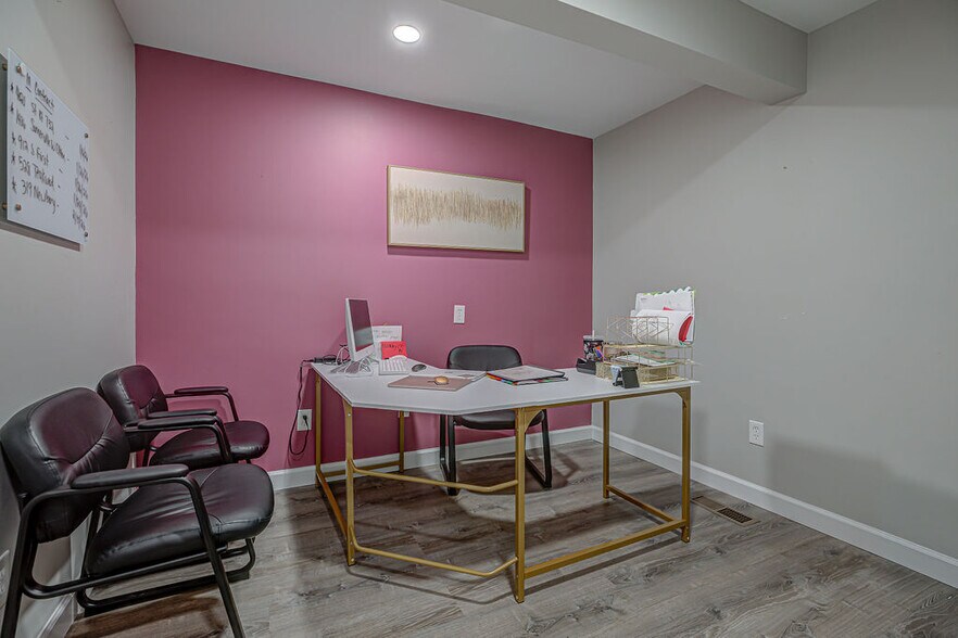 More Photos Of 304 Edgewood Dr, Trenton Medical For Lease