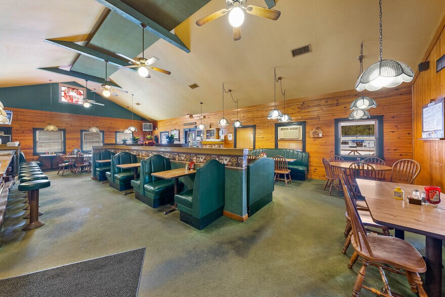 More Photos Of 347 N Scott Ave, Belton Restaurant For Sale
