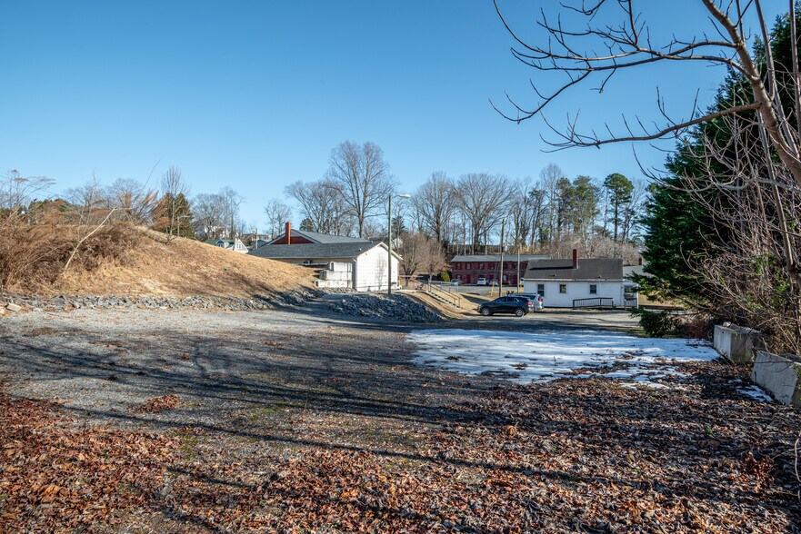 More Photos Of 402 Worth St, Mount Airy Religious Facility For Sale