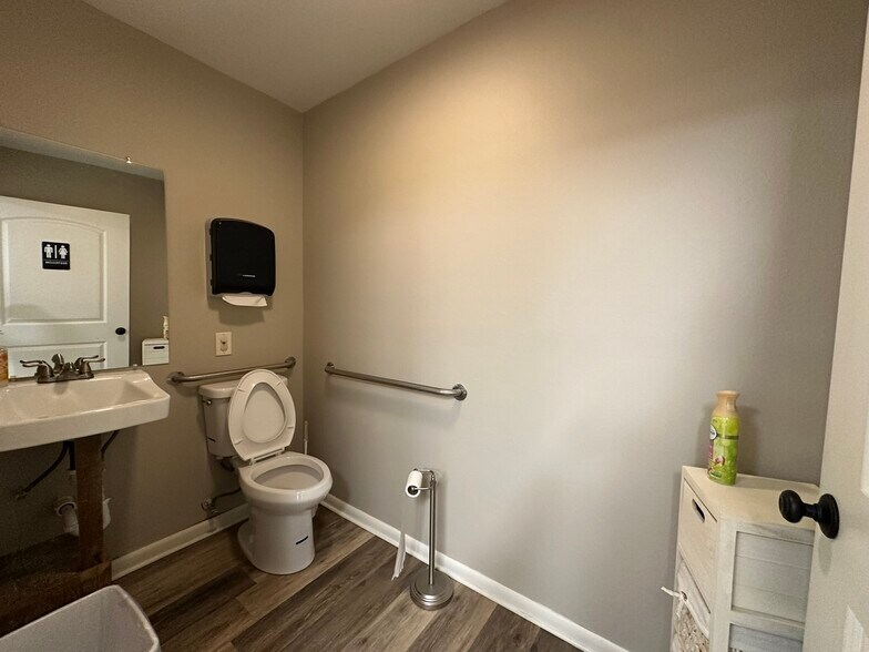 More Photos Of 33806 Hwy 16, Denham Springs Daycare Center For Sale