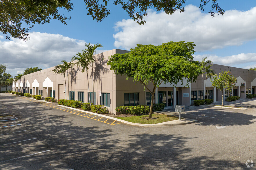 Primary Photo Of 10000-10140 NW 53rd St, Sunrise Warehouse For Lease