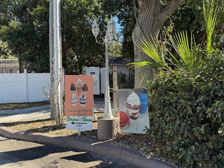 More Photos Of 2521 French Ave, Sanford Fast Food For Sale