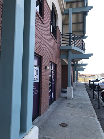 More Photos Of 3544 E 17th St, Ammon General Retail For Lease