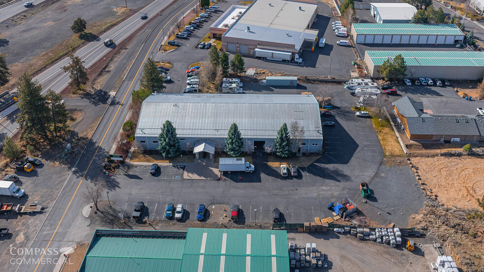 More Photos Of 63255 Jamison St, Bend Warehouse For Sale