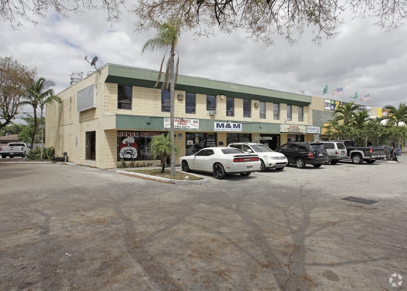 Primary Photo Of 2001 N Dixie Hwy, Pompano Beach Storefront Retail Office For Lease
