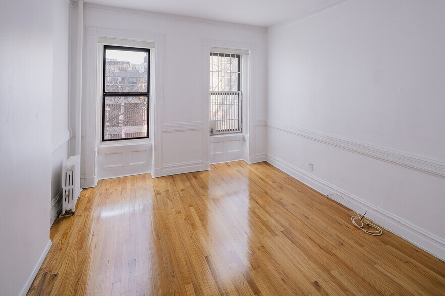 More Photos Of 414 W 42nd St, New York Apartments For Sale