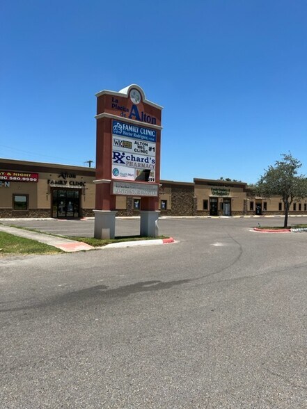 More Photos Of 3509 E Main Ave, Alton Medical For Sale