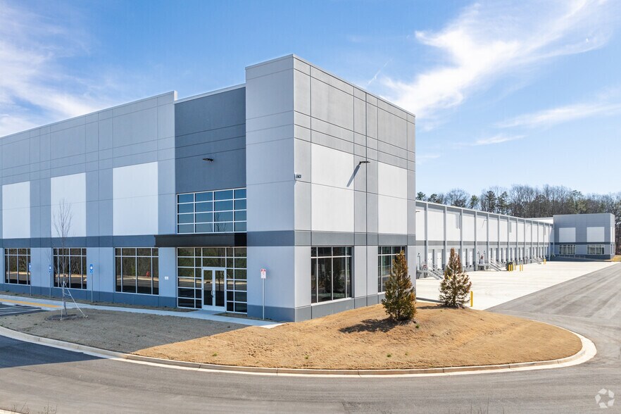 More Photos Of 1350 Six Flags Rd, Lithia Springs Warehouse For Lease