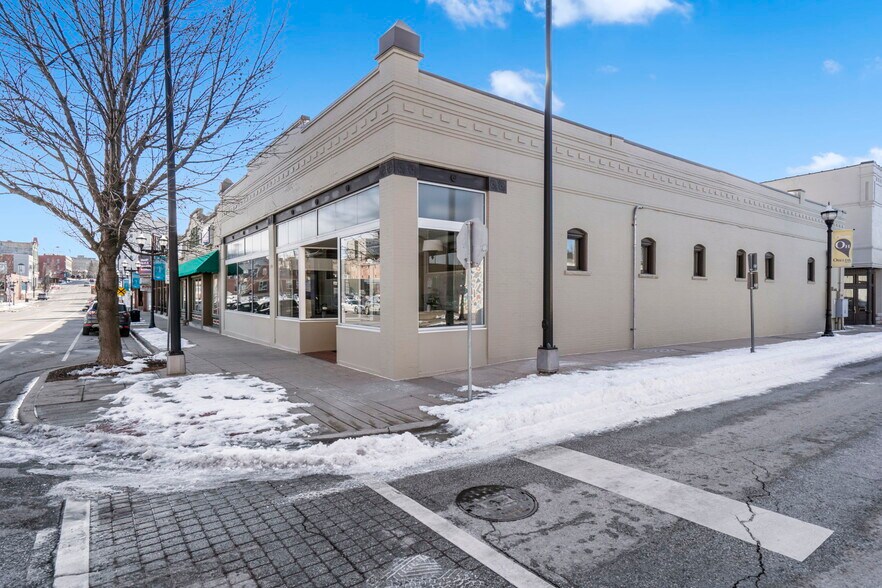 Primary Photo Of 429-431 N Boonville Ave, Springfield General Retail For Lease
