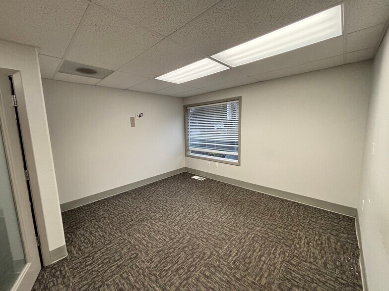 More Photos Of 1515-1535 Liberty St SE, Salem Medical For Lease