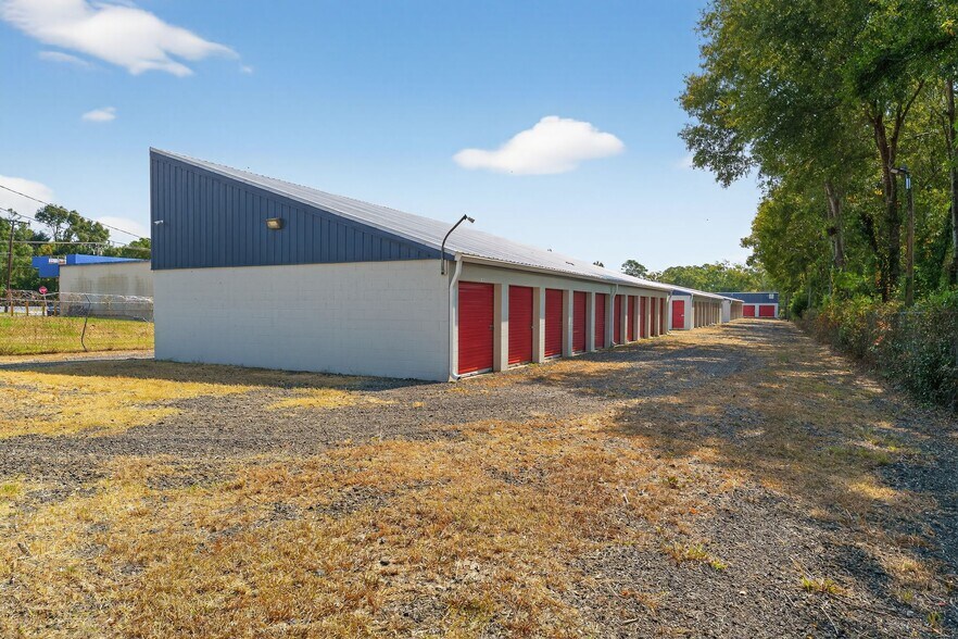 More Photos Of 13396 76th St, Live Oak Self Storage For Sale