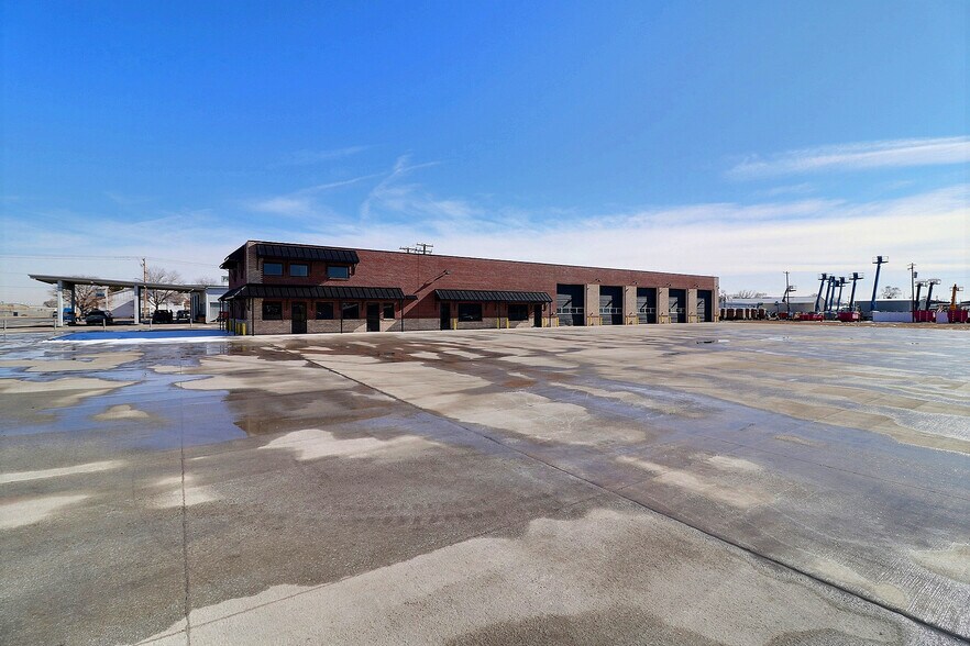 More Photos Of 1616 2nd Ave, Greeley Industrial For Sale