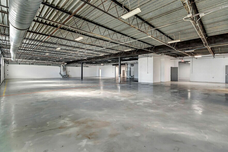 More Photos Of 415 Greenwell Ave, Cincinnati Service For Sale