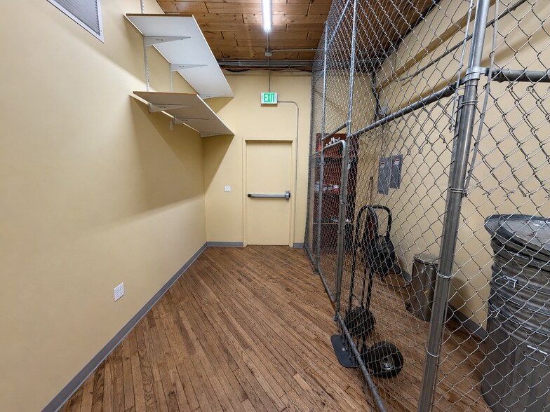 More Photos Of 1962 Blake St, Denver Storefront Retail Office For Lease